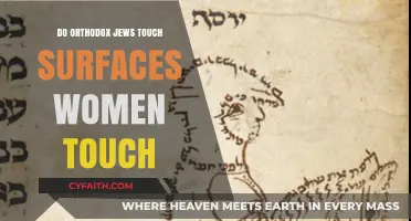Orthodox Jewish Men and Women: Touching Surfaces and Gender Boundaries
