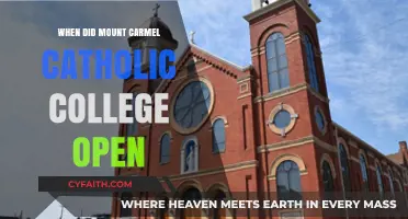 History of Mount Carmel Catholic College: Opening Years
