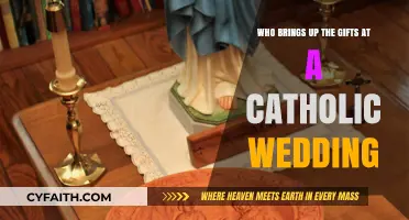 Catholic Wedding Tradition: Who Presents the Gifts During Mass?
